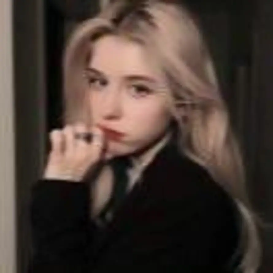 ᥫᩣ盼月色的头像