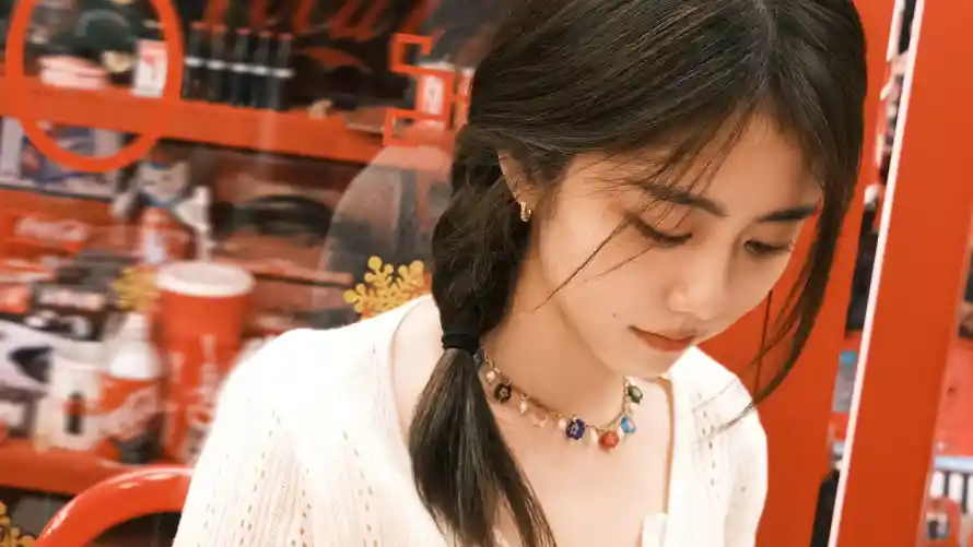 4k女明星壁纸-谭松韵与优雅女神-免费下载「哲风壁纸」