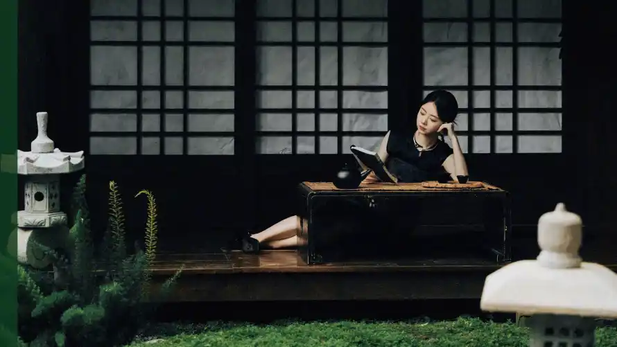 3k女明星壁纸-谭松韵和优雅读书-壁纸分享「哲风壁纸」