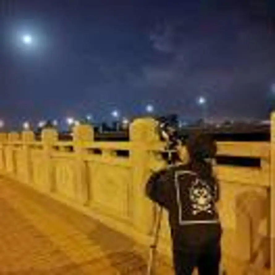 蓝色梧桐的头像