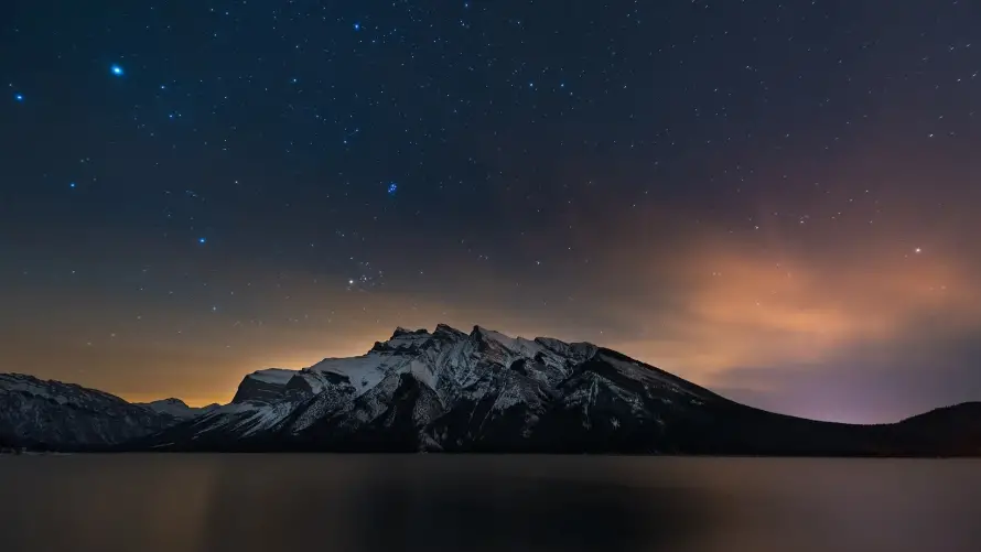 2k夜空壁纸-夜空摄影与山顶-山顶夜景壁纸分享「哲风壁纸」