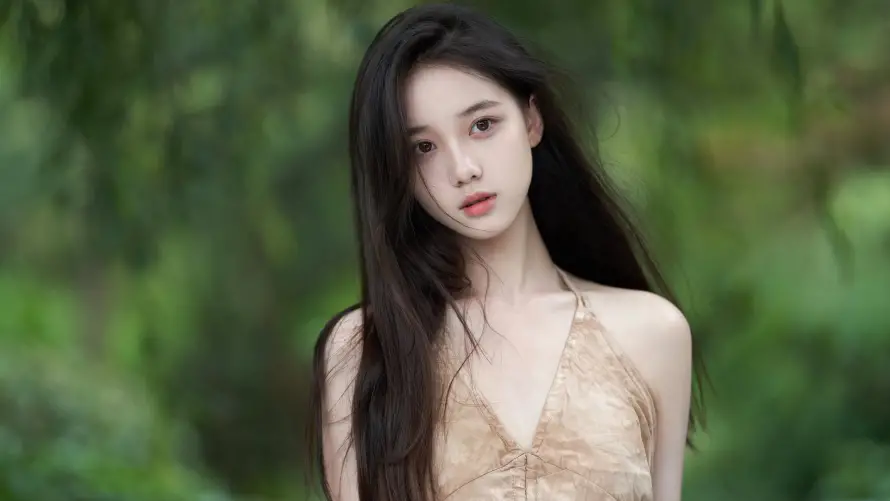 8k女神壁纸-绿色背景和美女-自然背景壁纸推荐「哲风壁纸」