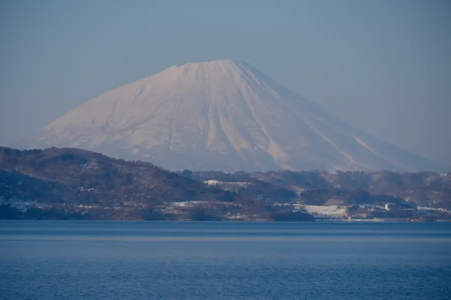 6k日本壁纸-富士山和朦胧-绝美风光免费下载「哲风壁纸」