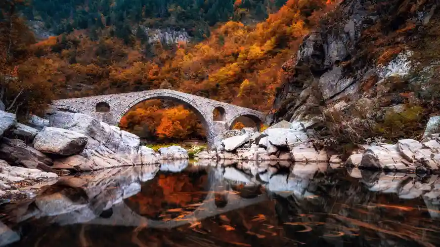 4k自然壁纸-倒影风光与风景-山林秋色壁纸分享「哲风壁纸」