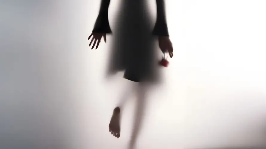 8k毛玻璃壁纸-朦胧倩影壁纸和美女背影-毛玻璃背影「哲风壁纸」