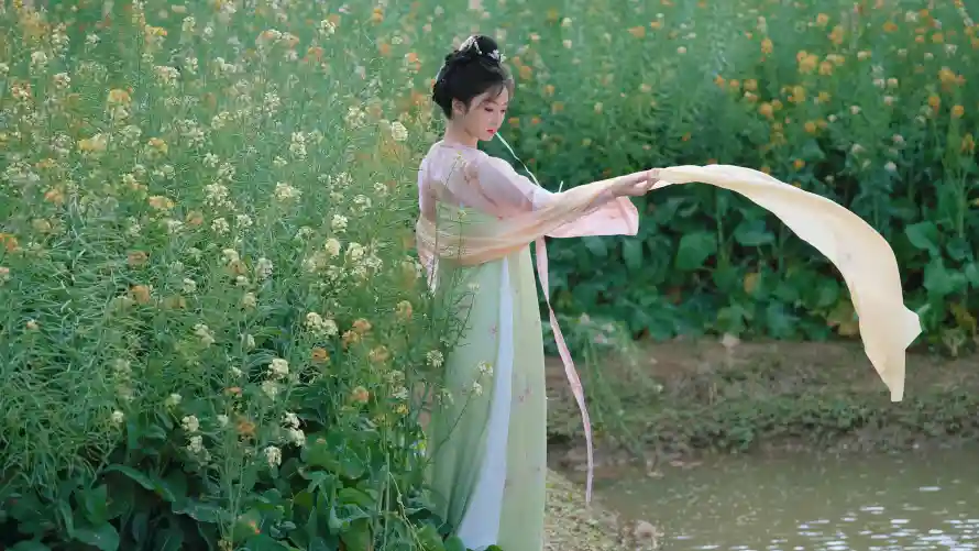 4k古装壁纸-传统服饰壁纸和美女-古典美人热门的壁纸「哲风壁纸」