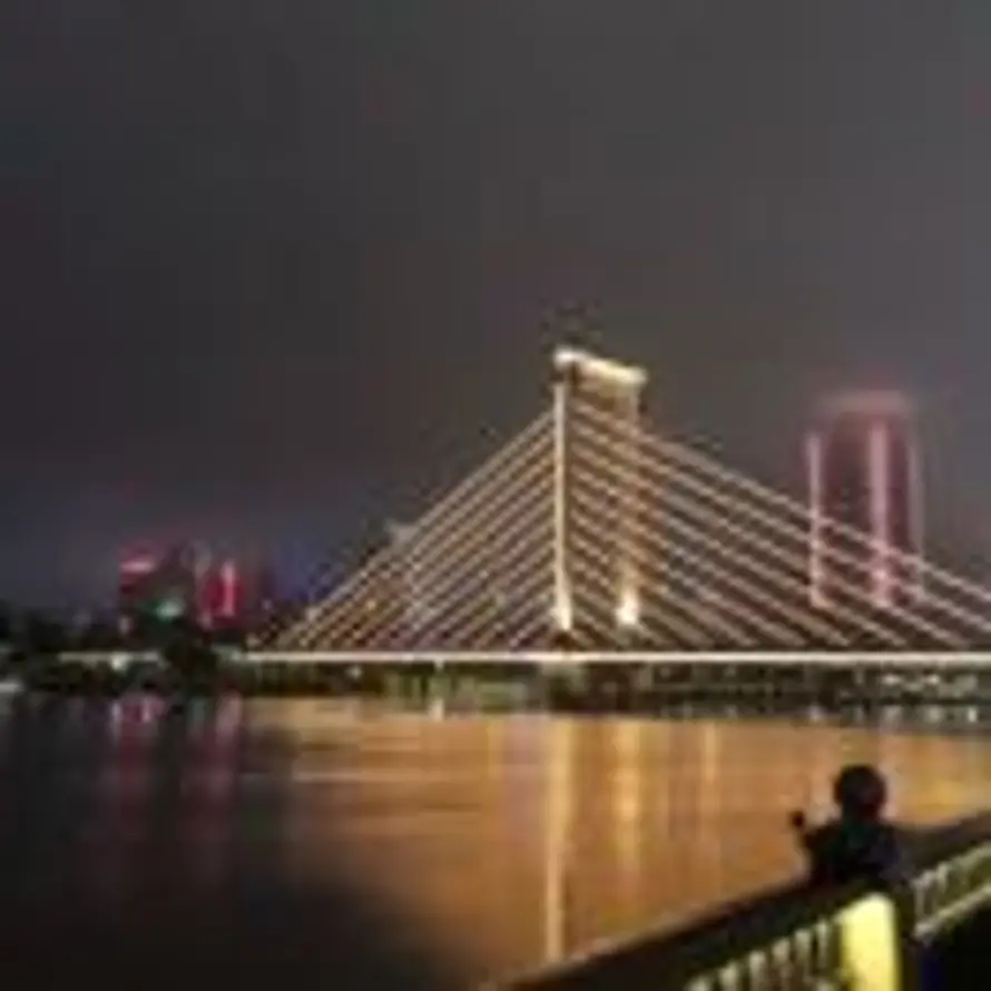 F.的头像