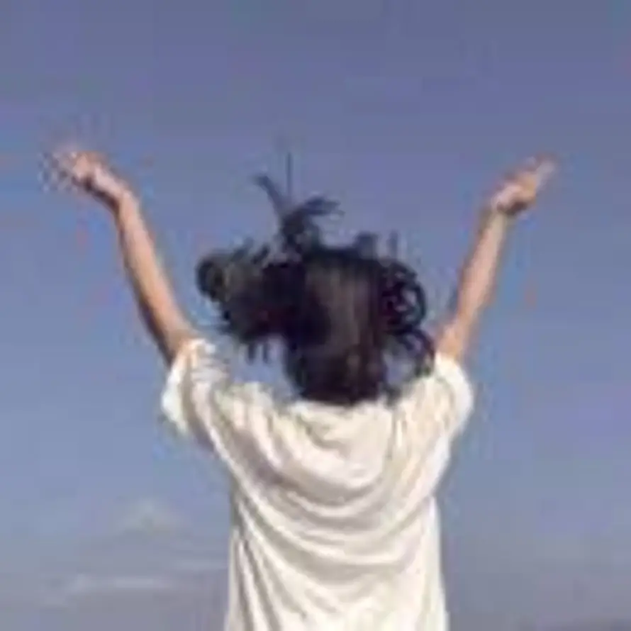 Lucky ones、的头像