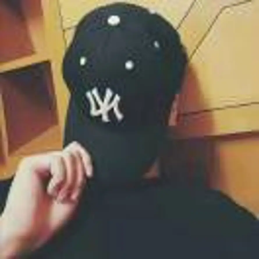 瓶装美年达的头像