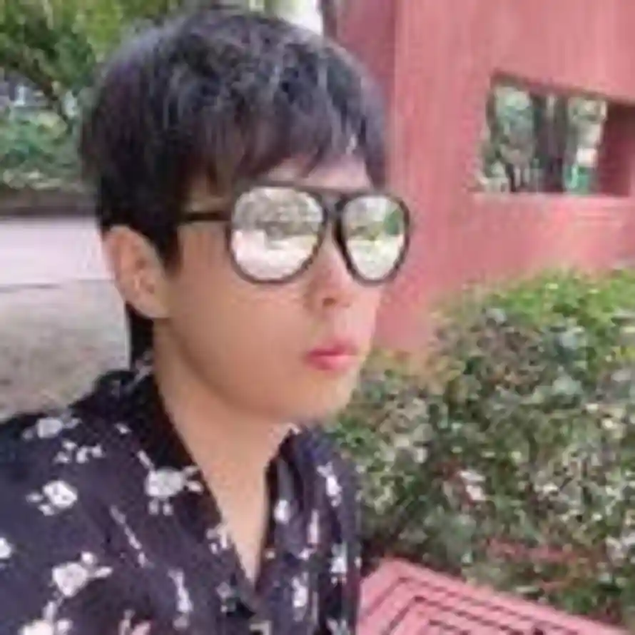 阳光开朗大男孩丶的头像