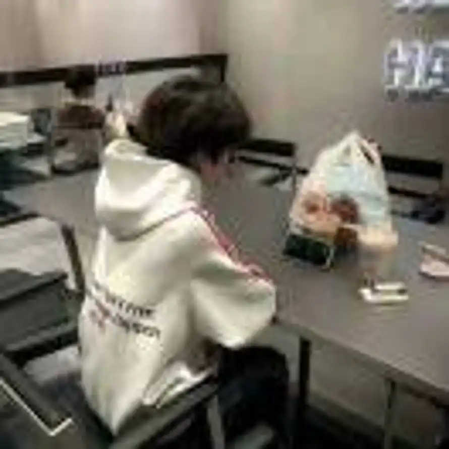 烨烬_的用户头像 - 哲风壁纸