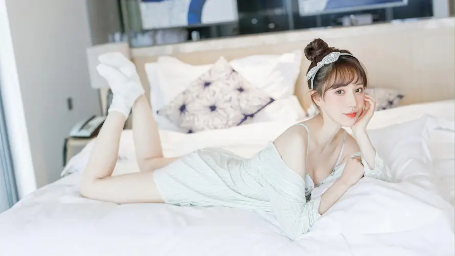 4k卧床壁纸 - 清新 - 清纯 - 美女「哲风壁纸」