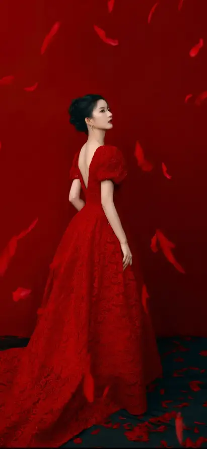 4k红色壁纸 - 美女 - 羽毛 - 张婧仪「哲风壁纸」