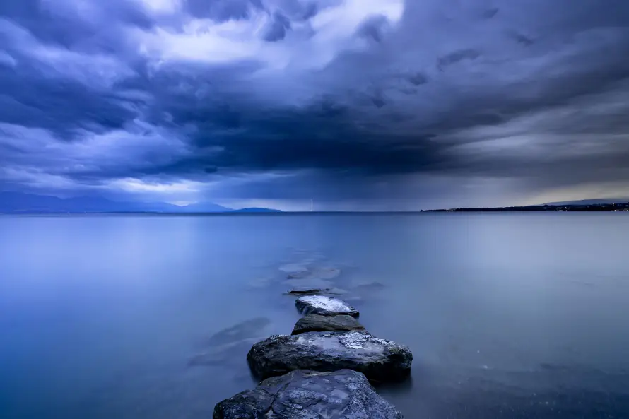 4k海洋壁纸 - 雷电 - 乌云 - wallpaper「哲风壁纸」