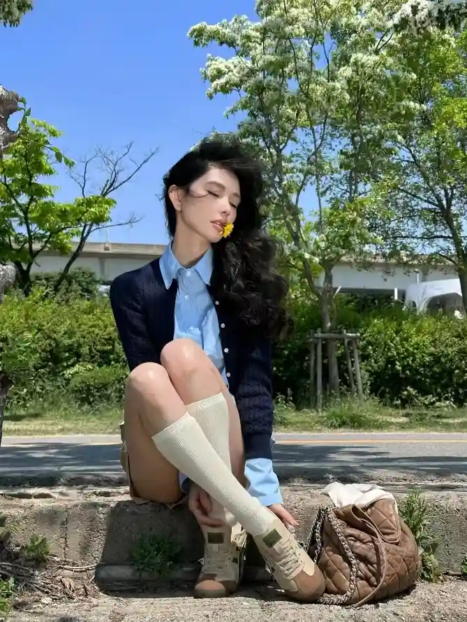 4k清新壁纸 - 绿树 - 花朵 - 蓝天「哲风壁纸」