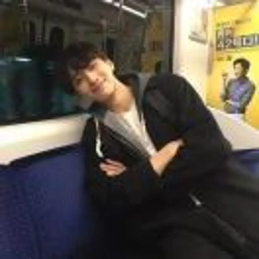 是行不是行的头像