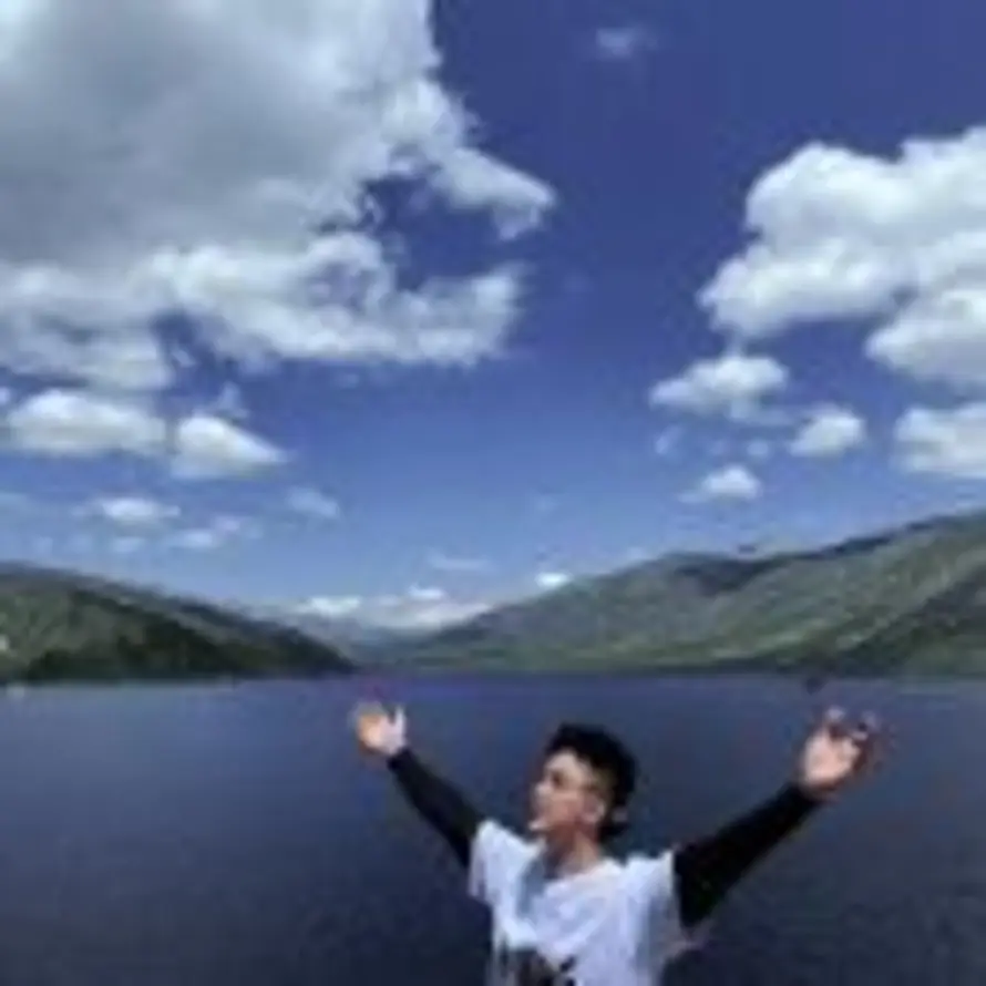 凌晨五点半的头像