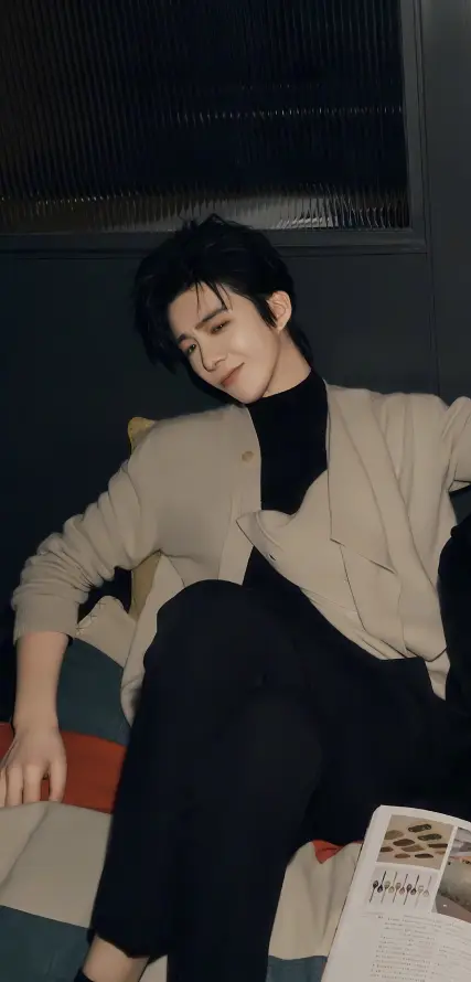 4k刘宇宁壁纸 - 休闲穿搭 - 室内写真 - 时尚造型「哲风壁纸」