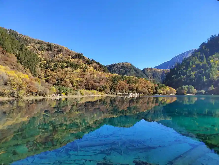 4k倒影壁纸-风景和秋色-免费下载「哲风壁纸」
