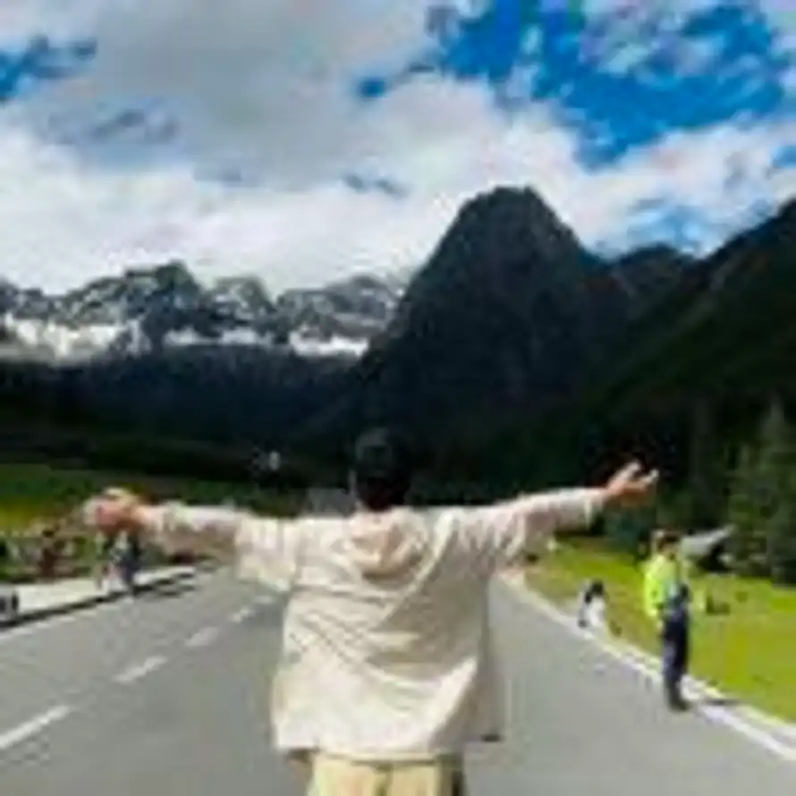 ㅤㅤㅤㅤㅤㅤㅤㅤ的头像