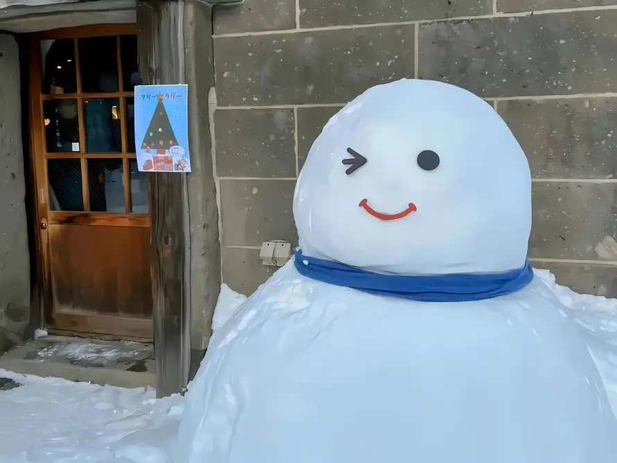 4k房屋壁纸 - 石墙 - 雪人 - 雪景「哲风壁纸」 4k房屋壁纸 - 石墙 - 雪人 - 雪景「哲风壁纸」