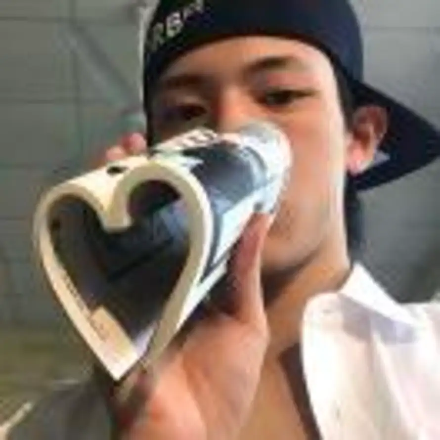 💰📄💥的头像