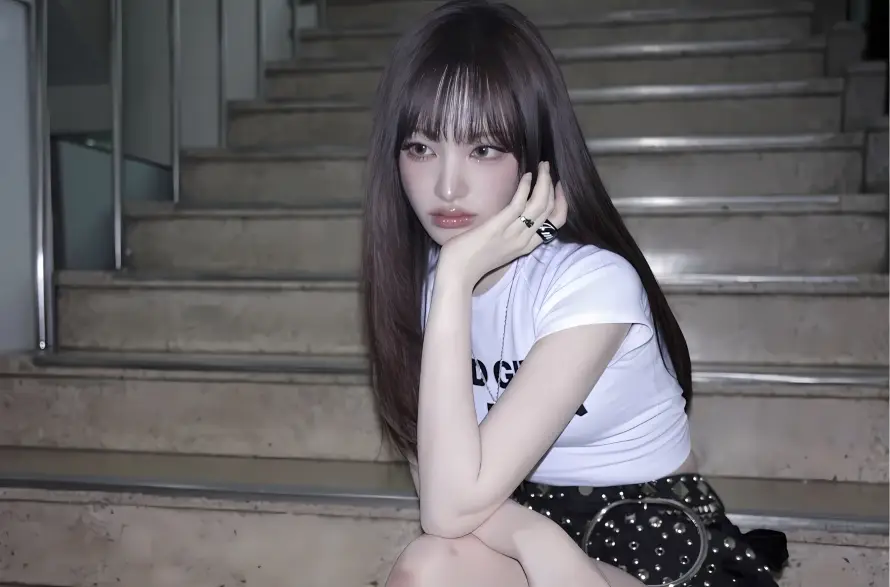 4k楼梯壁纸 - 长发 - 黑裙 - 亮片裙「哲风壁纸」