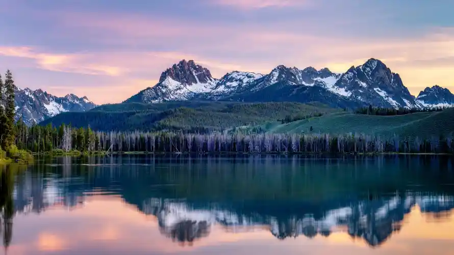 4k倒影壁纸 - 天空 - 山脉 - 森林「哲风壁纸」