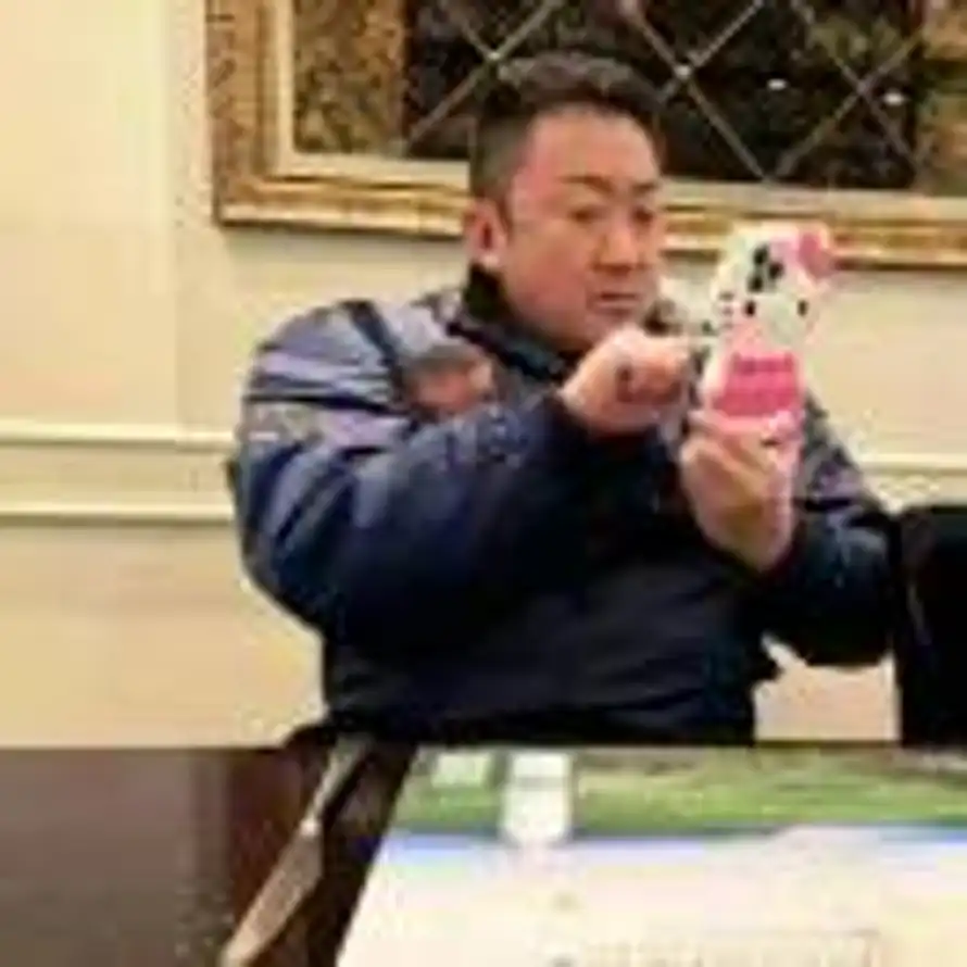 Счастливый Бог的头像