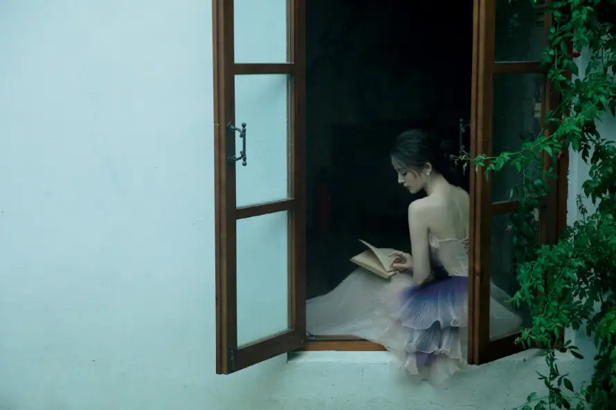 4k优雅壁纸 - 气质 - 看书 - 窗台「哲风壁纸」 4k优雅壁纸 - 气质 - 看书 - 窗台「哲风壁纸」