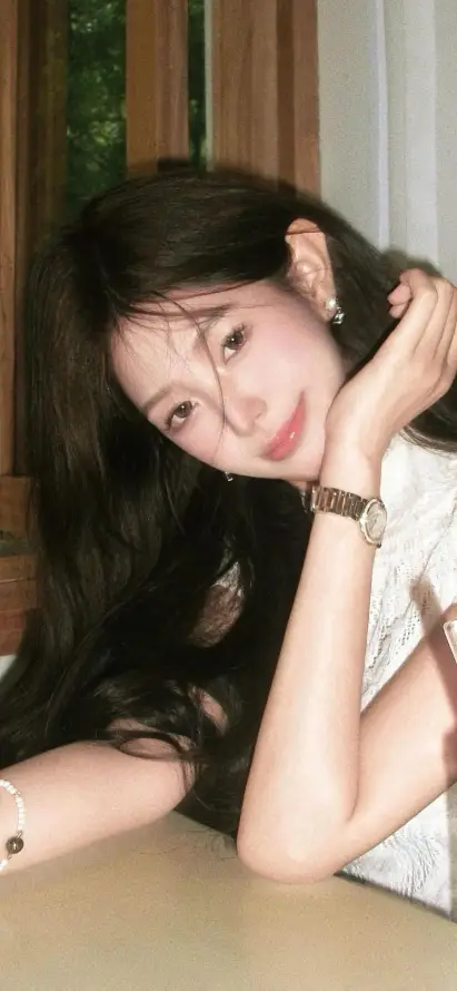 4k室内壁纸 - 手表 - 温柔 - 白衣「哲风壁纸」