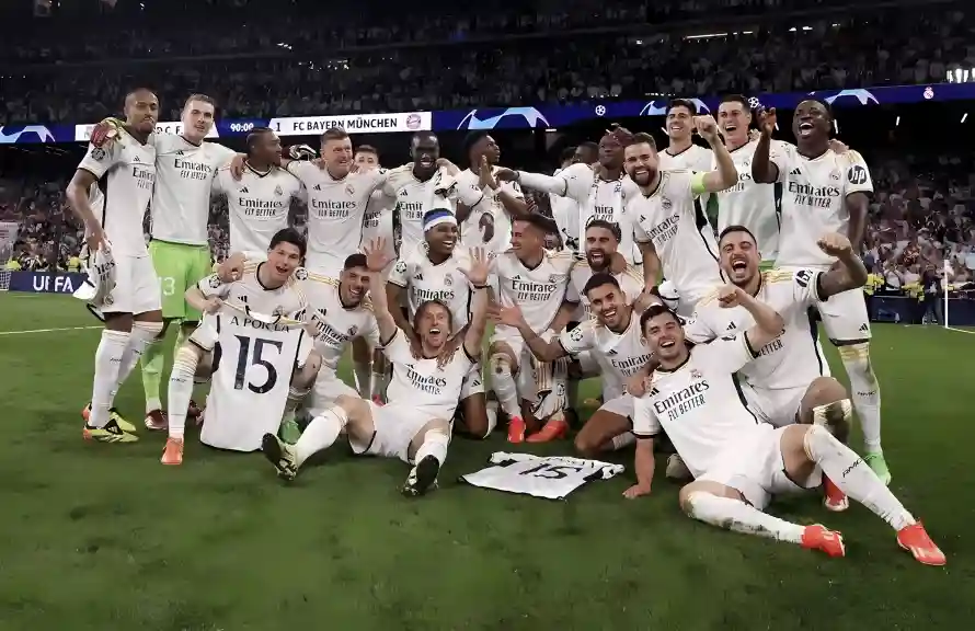 2k庆祝壁纸-绿茵场壁纸和球衣-团队合影壁纸推荐「哲风壁纸」