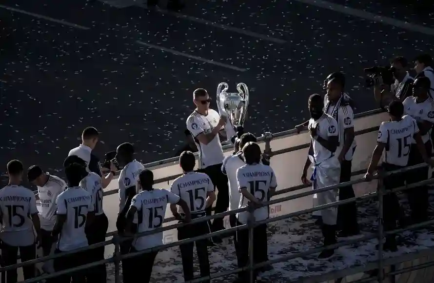 4k奖杯壁纸 - 庆祝 - 欧冠 - 球员「哲风壁纸」