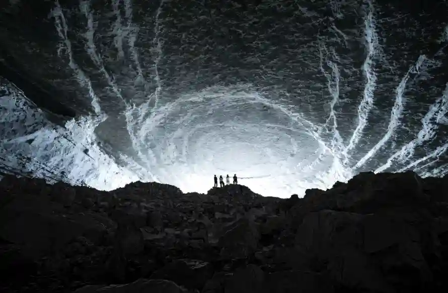 4k光源壁纸 - 岩石 - 探险 - 洞穴「哲风壁纸」 4k光源壁纸 - 岩石 - 探险 - 洞穴「哲风壁纸」