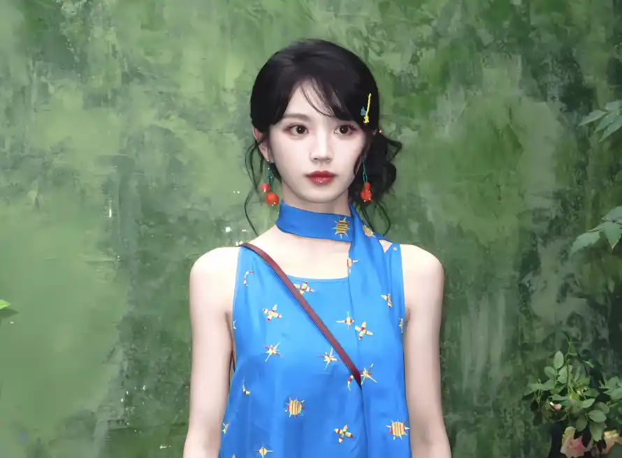 4k田曦薇壁纸 - y2k穿搭 - 热门壁纸 - wallpaper「哲风壁纸」