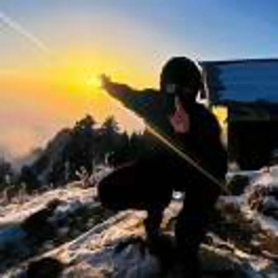 现实太美的头像