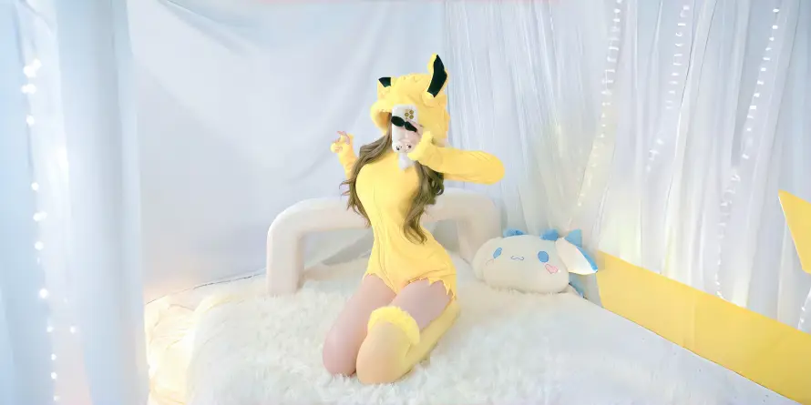 4k室内壁纸 - 美女 - 黄色 - 宝可梦「哲风壁纸」