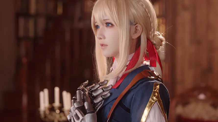 4k清纯壁纸 - 金发 - 复古室内 - 机械手套「哲风壁纸」