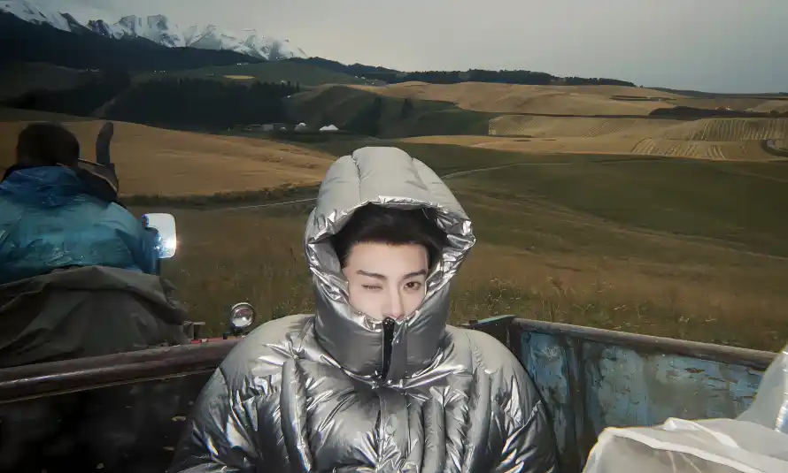 4k户外壁纸 - 田野 - 草原 - 王鹤棣「哲风壁纸」