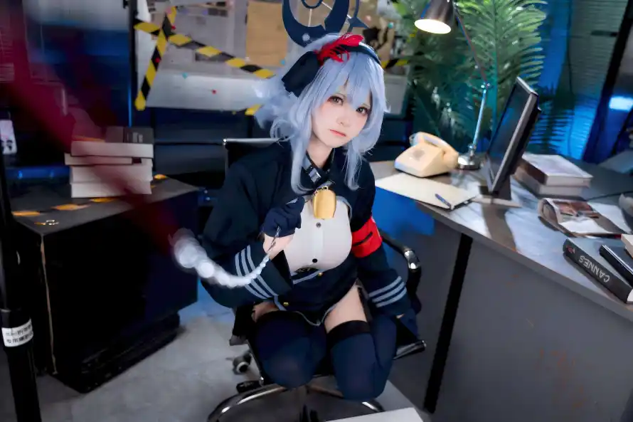 4k制服壁纸 - 美女 - 蓝发 - 黑丝「哲风壁纸」