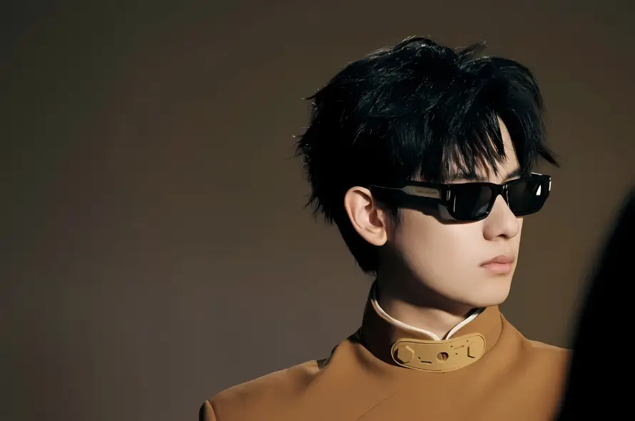 2k侧颜壁纸-胡先煦和墨镜-棕色服装壁纸分享「哲风壁纸」