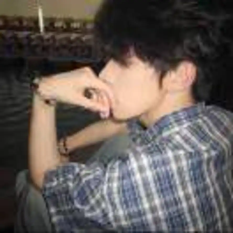 ￴ ￴￴的头像