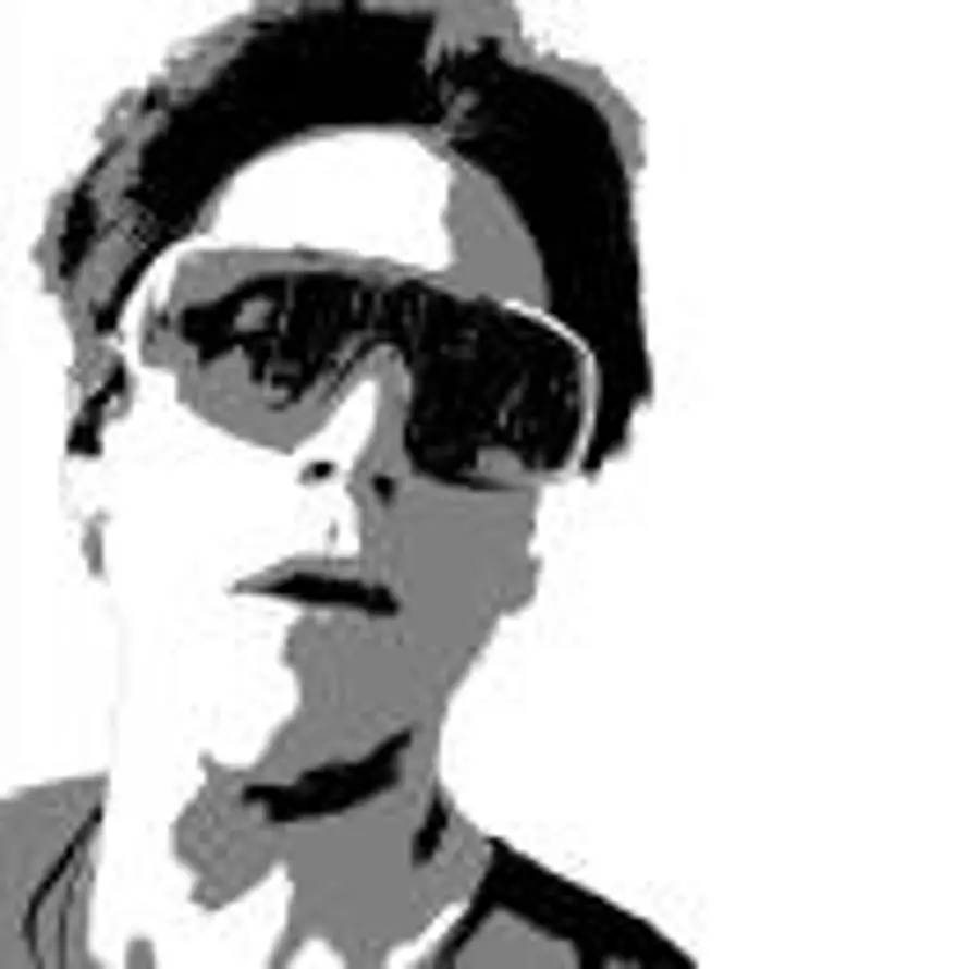 轰炸区的用户头像 - 哲风壁纸