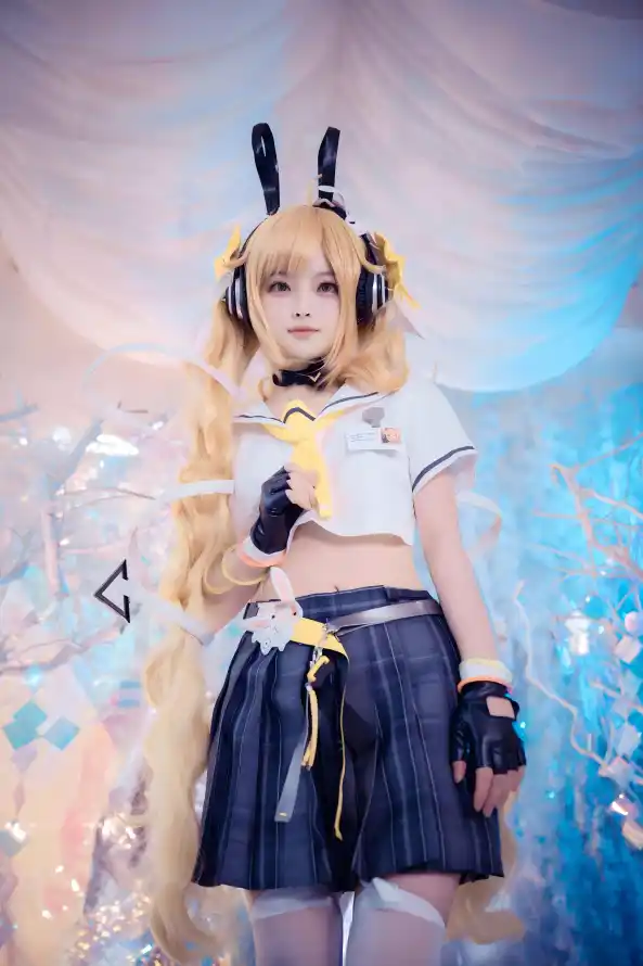 4k白丝壁纸 - 短裙 - 耳机 - cos「哲风壁纸」