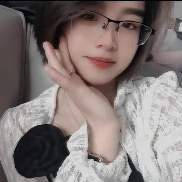 A 小何的用户头像 - 哲风壁纸