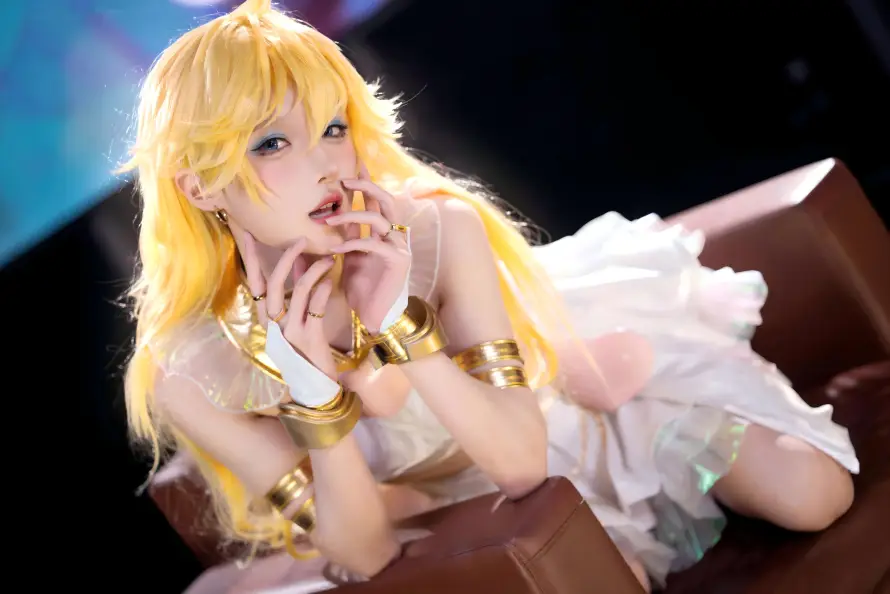 8k天使壁纸-cos与美少女-白色裙装壁纸推荐「哲风壁纸」