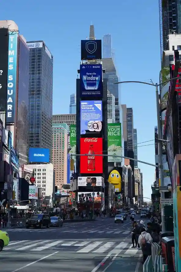 4k壁纸壁纸 - 行人 - 街道 - 风景「哲风壁纸」