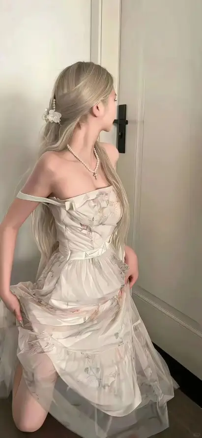 4k室内壁纸 - 纱裙 - 美女 - 金发「哲风壁纸」