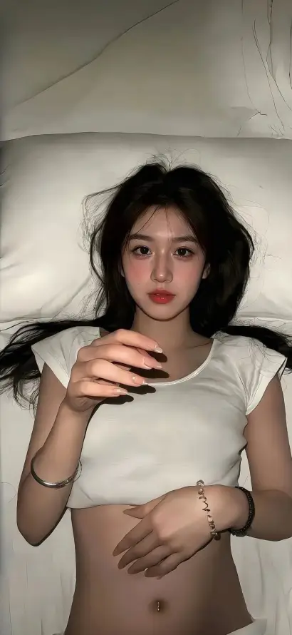 4k卧室壁纸 - 手链 - 美女 - 躺卧「哲风壁纸」