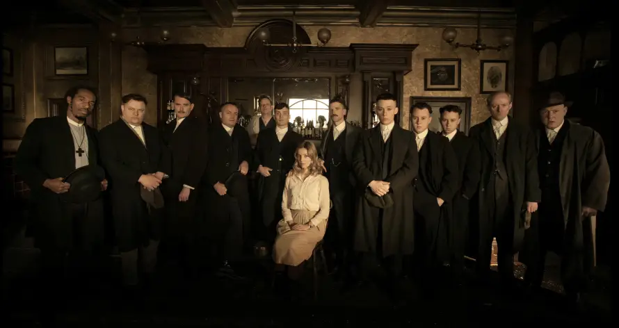 4k室内壁纸 - 群像照 - 浴血黑帮 - wallpaper「哲风壁纸」